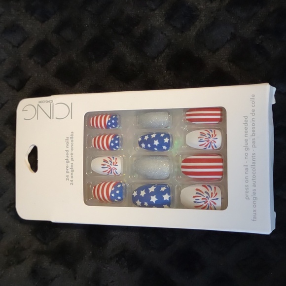 New Red White And Blue 4th July Fake Nails - Picture 3 of 4